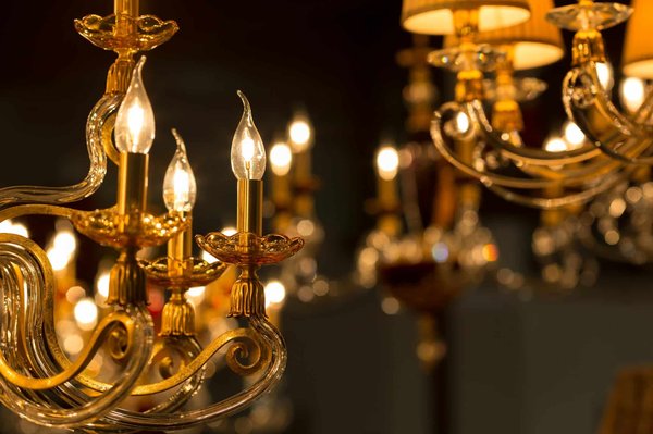 Comment choisir un lustre contemporain en tenant compte des critères essentiels ?
